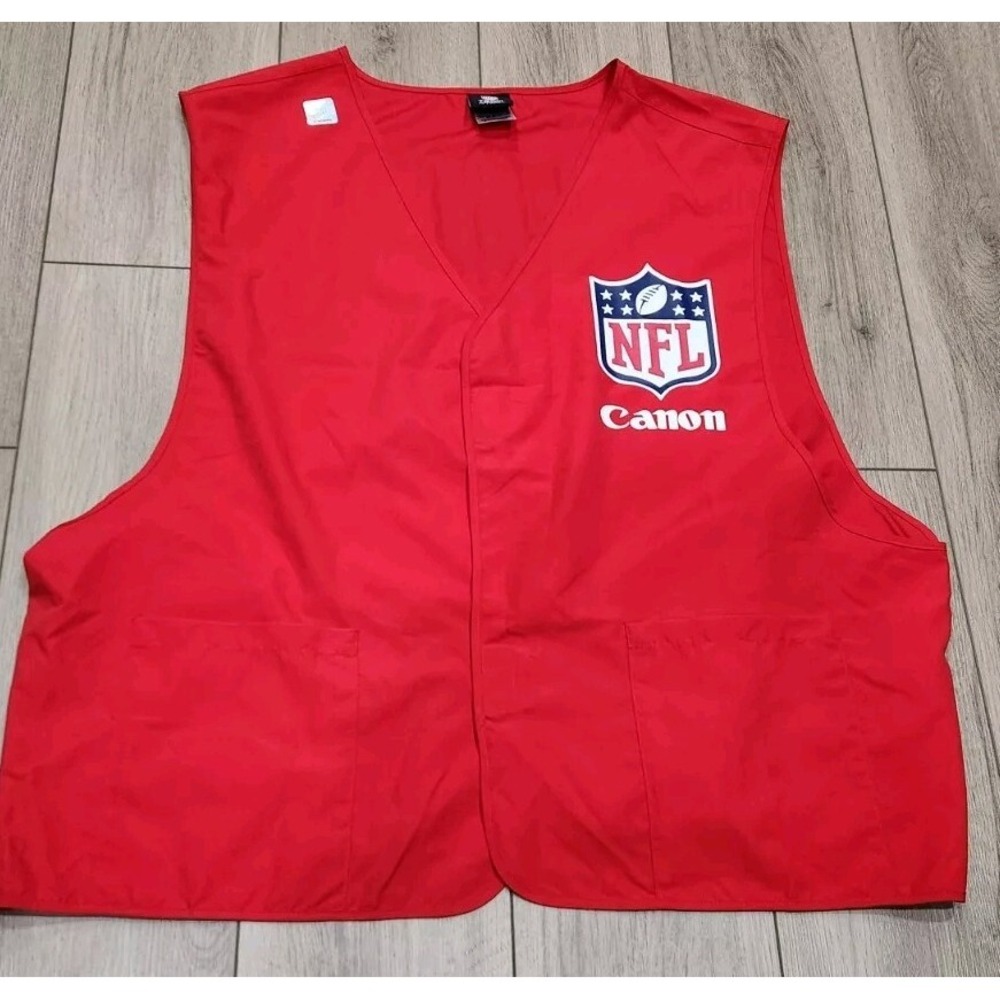 NFL Team Apparel Photographer Vest Canon Red Size 2XL (XXL)